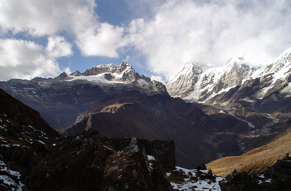 view from Dzongri La